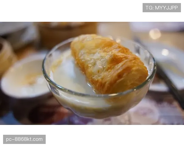 梁伟铿训练完直接拎着爱马仕去茶餐厅叹早茶？