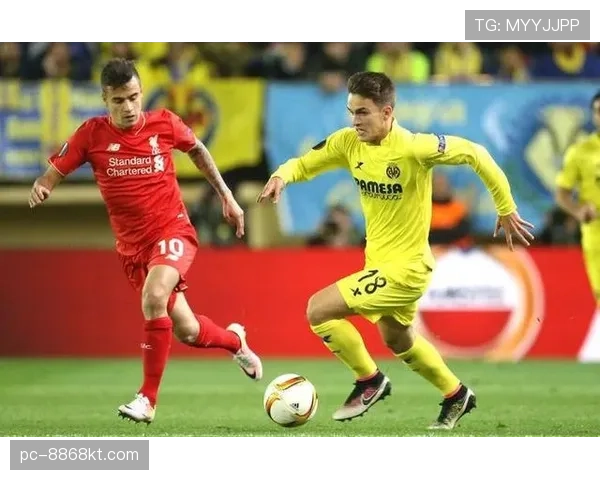 苏亚雷斯：从单箭头到自由中锋的战术角色演变解析